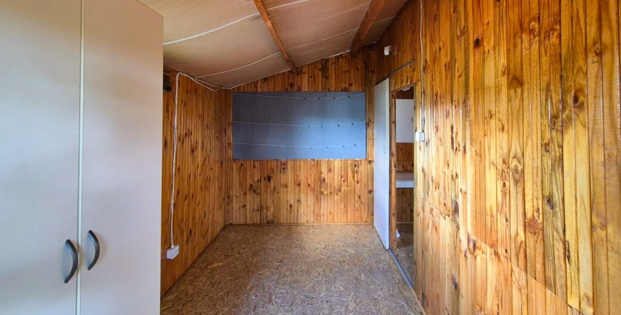 To Let 4 Bedroom Property for Rent in Queenstown Rural Eastern Cape